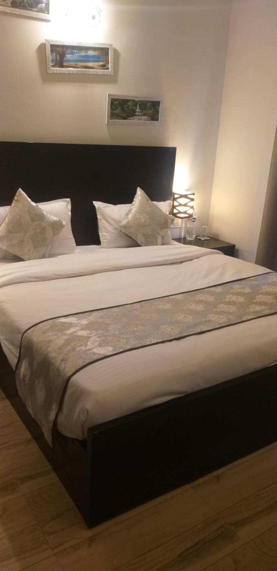 Pearl Suites At Omex Entrenity Vrindāvan Exteriér fotografie